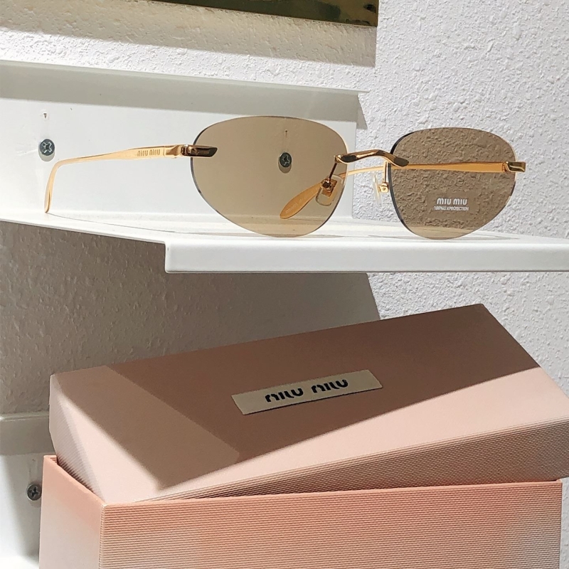 MIU MIU